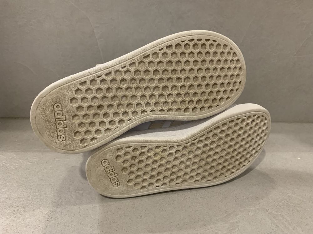 Buty Adidas 29 dla dziewczynki