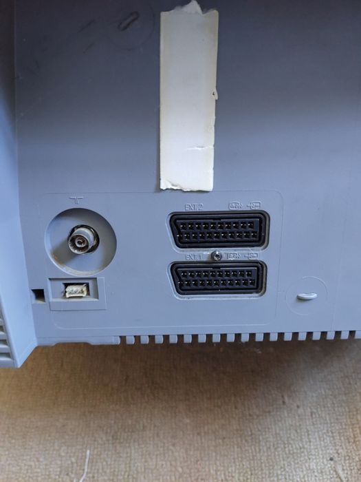 TV PHILIPS Analógica Mod. 28PT4418.