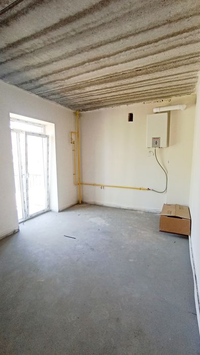 Квартира з ГАЗОМ та БАЛКОНОМ! Чистова штукатурка та стяжка підлоги!