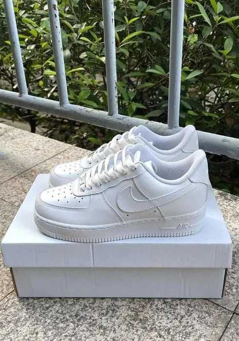 Buty meskie Nike Air Force 1 Low White R.45