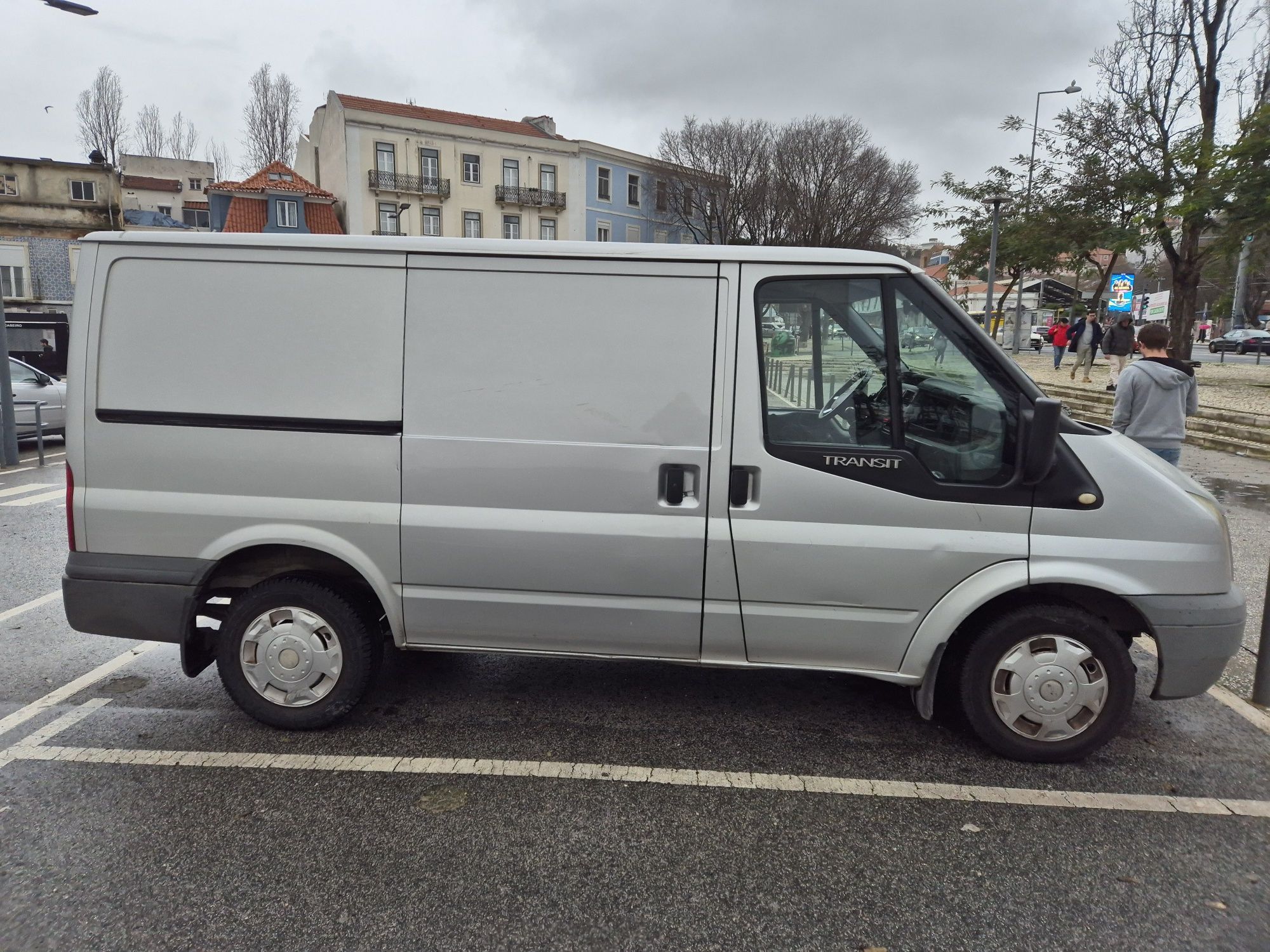 Ford.  transit.   3l