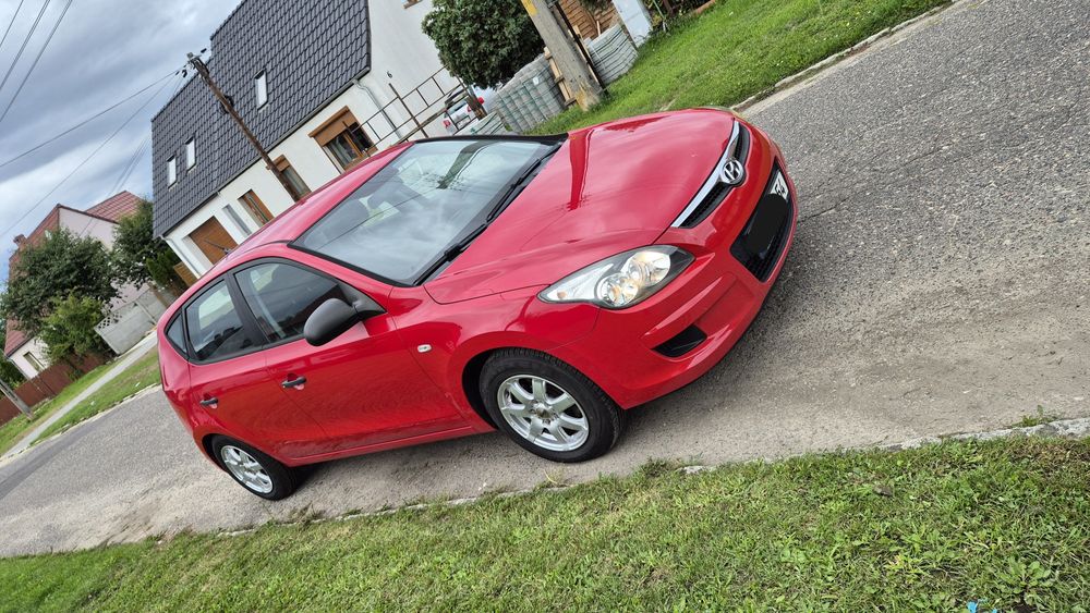 Auto Hyundai i30 bezyna klima 2008 ZADBANY