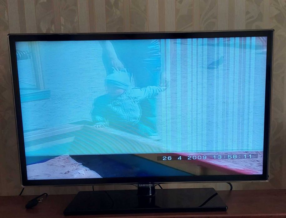 Телевизор    LED