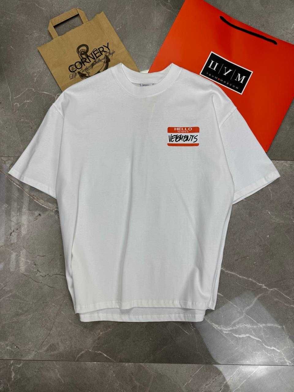 Футболка VETEMENTS Hello белая Оверсайз
