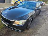 BMW Seria 7 Bmw 750i 4.4 biturbo INDIVIDUAL czarny środek kamery radar