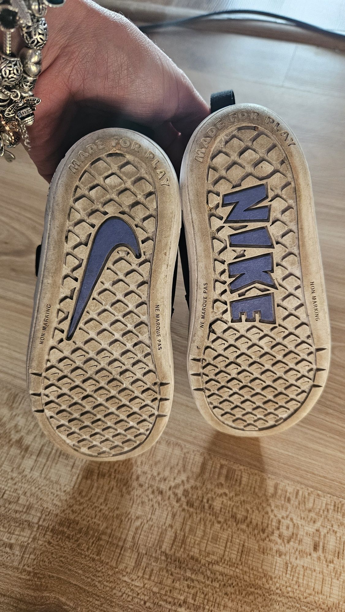 Buty trampki Nike 26