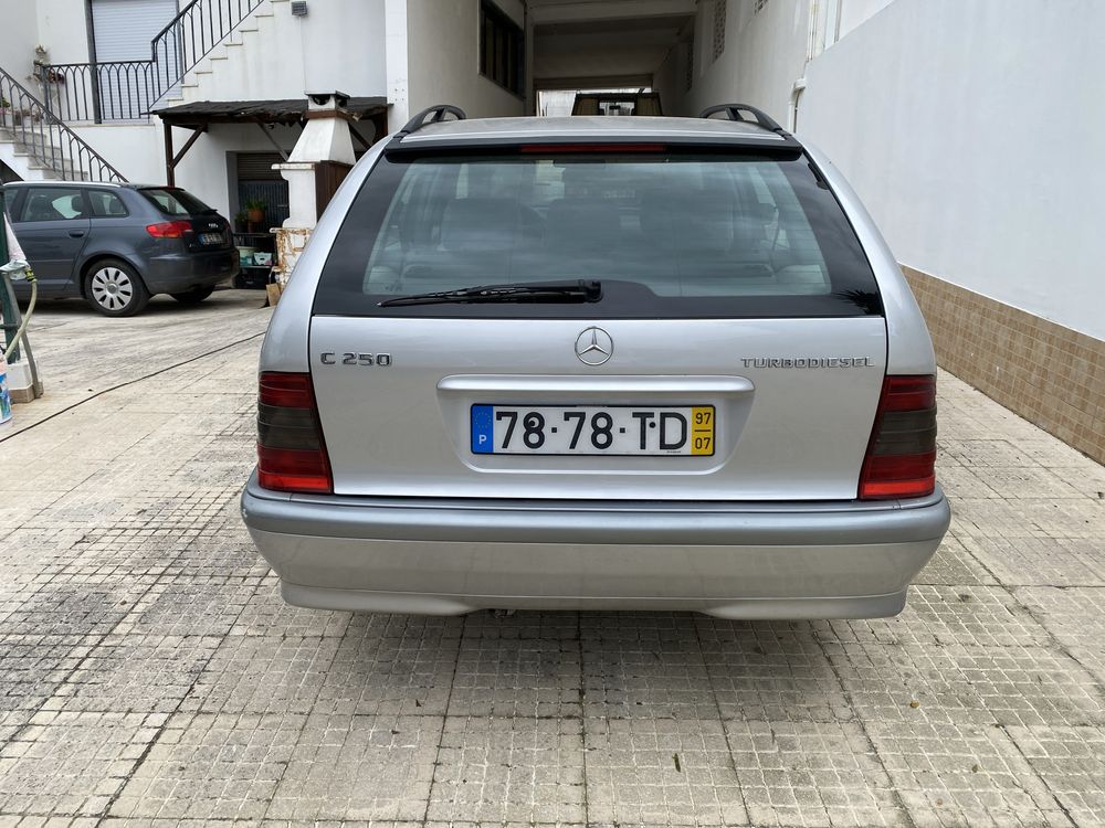 Mercedes C250TD 150cv