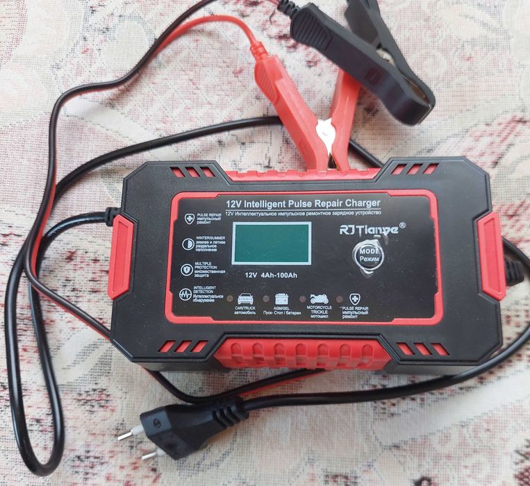 Зарядка для Акумуляторів 12V Зарядне для автомобиля (швидка зарядка)