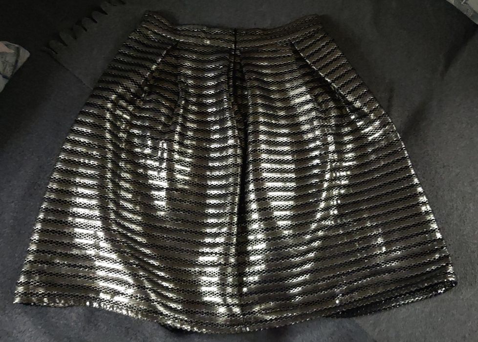 Nowa spódniczka czarno-złota