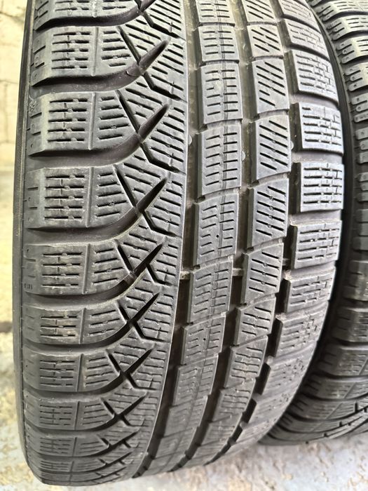 245 45 19 Pirelli Pzero winter шини зимові