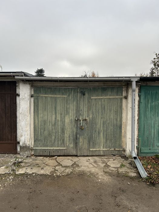 Sprzedam garaż murowany