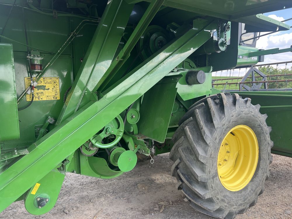 1350м/г комбайн John Deere 1042 як новий!!!