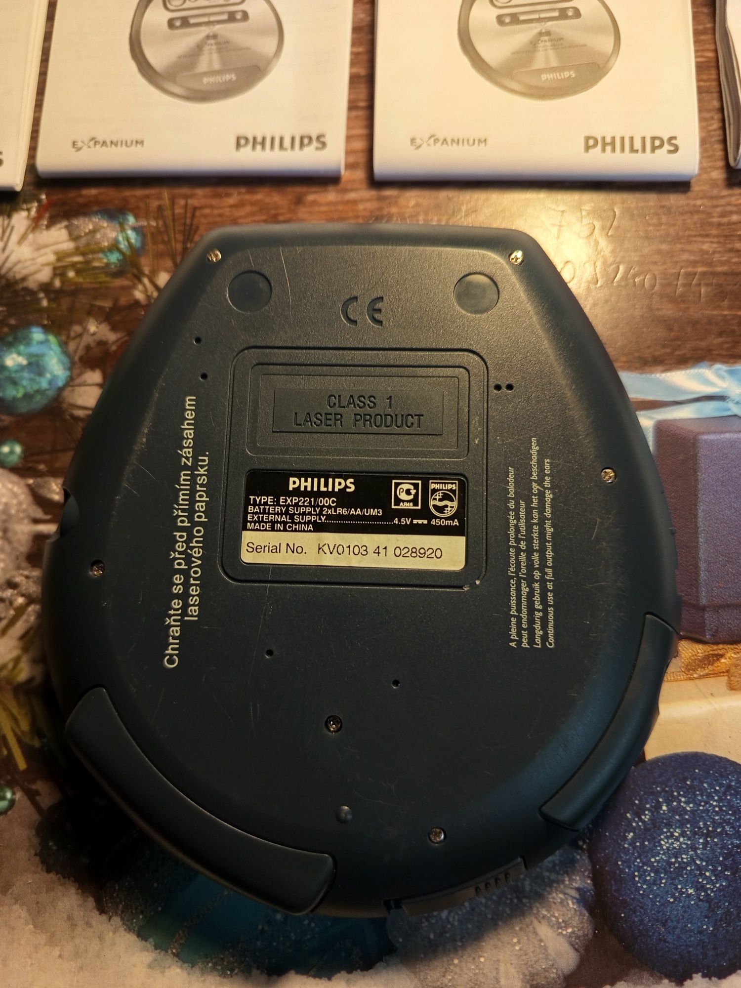 Discman firmy  PHILIPS EXP 221 cały zestaw z kartonem