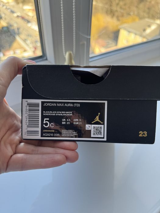 Оригінальні красовки Jordan 21 розмір