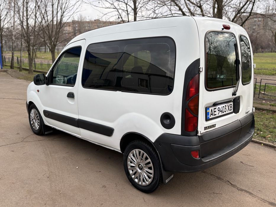RENAULT Kangoo Пассажир 1.9 дизель