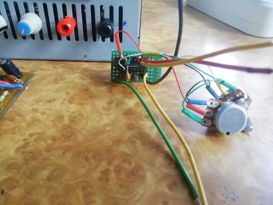 Переходная плата для регулируемого блока питания