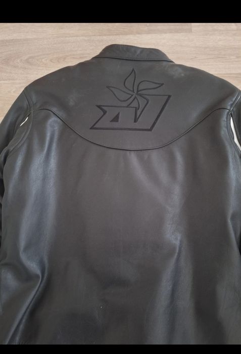 Casaco mota senhora em pele