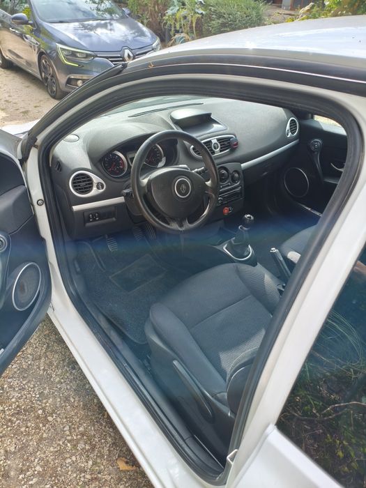 Vendo Clio comercial impecável