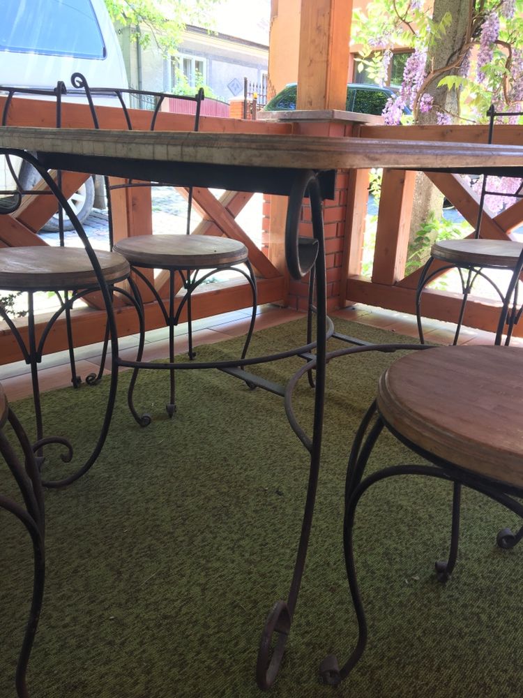Стіл і стільці ковані комплект, садові або кафе