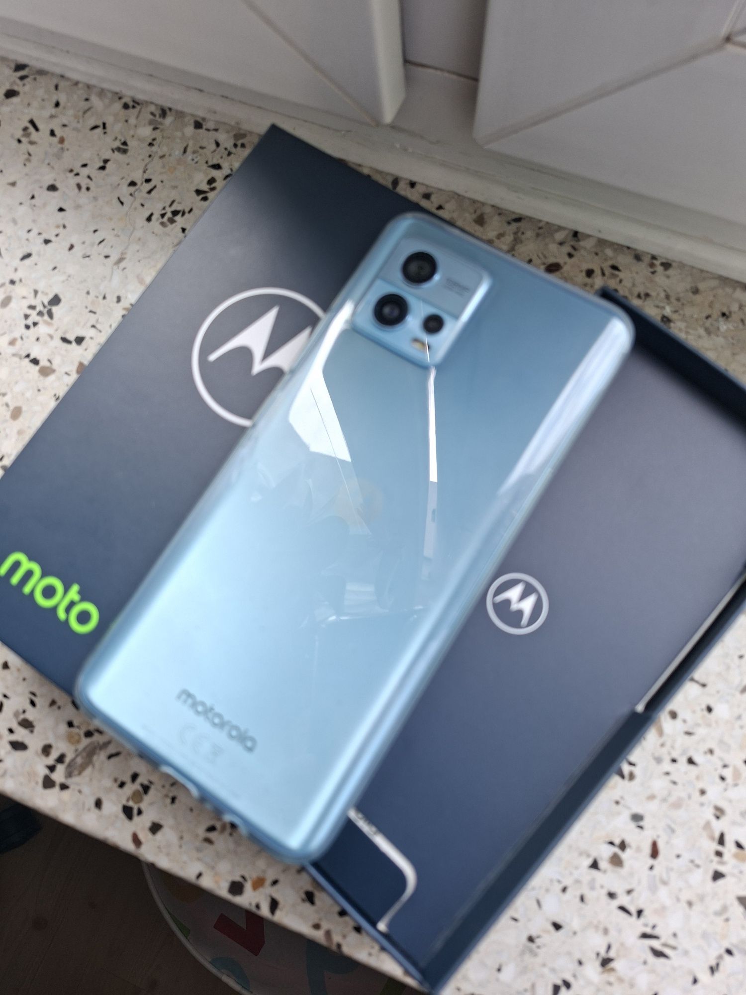 Jak Nowy 100% oryginalny sprawny smartfon Motorola Moto G72 z Polski