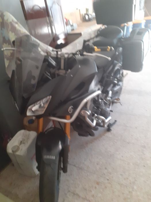 Vendo Yamaha traser 900