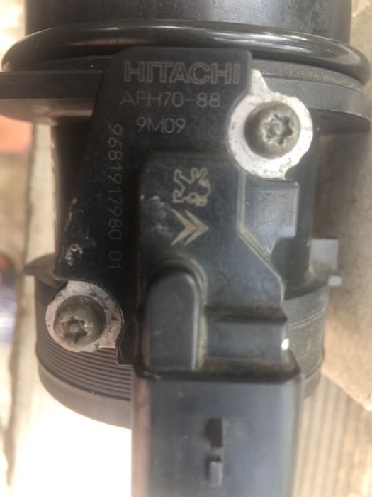 Датчик масового розходу повітря ДМРВ Hitachi АFH 70-88