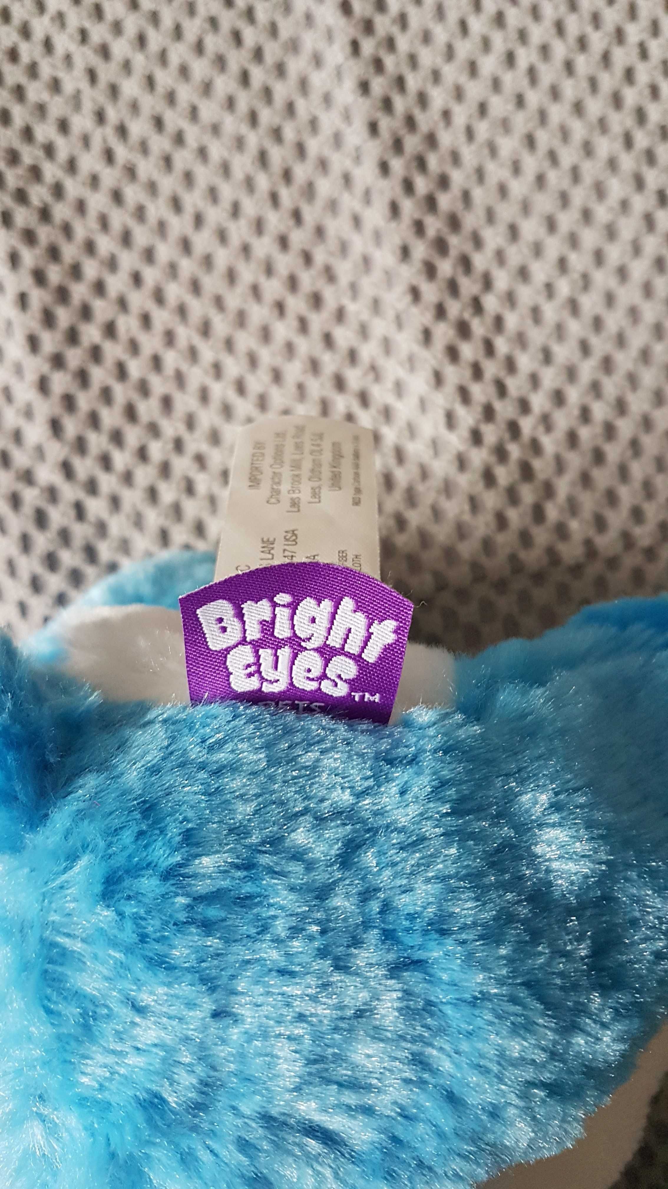 BRIGHT EYES PETS pluszowy interaktywny piesek Świecące oczy Szczeka