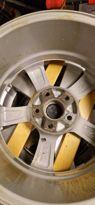 Felgi Alu 17 cali 5x114.3 et48 7.5Jx17 KIA Hyundai Lexus Toyota Mazda