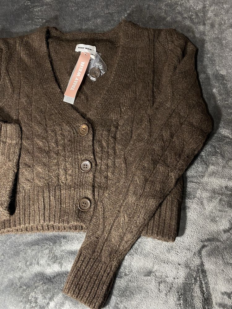 Nowy sweterek Taylly Weijl ciemnobrązowy