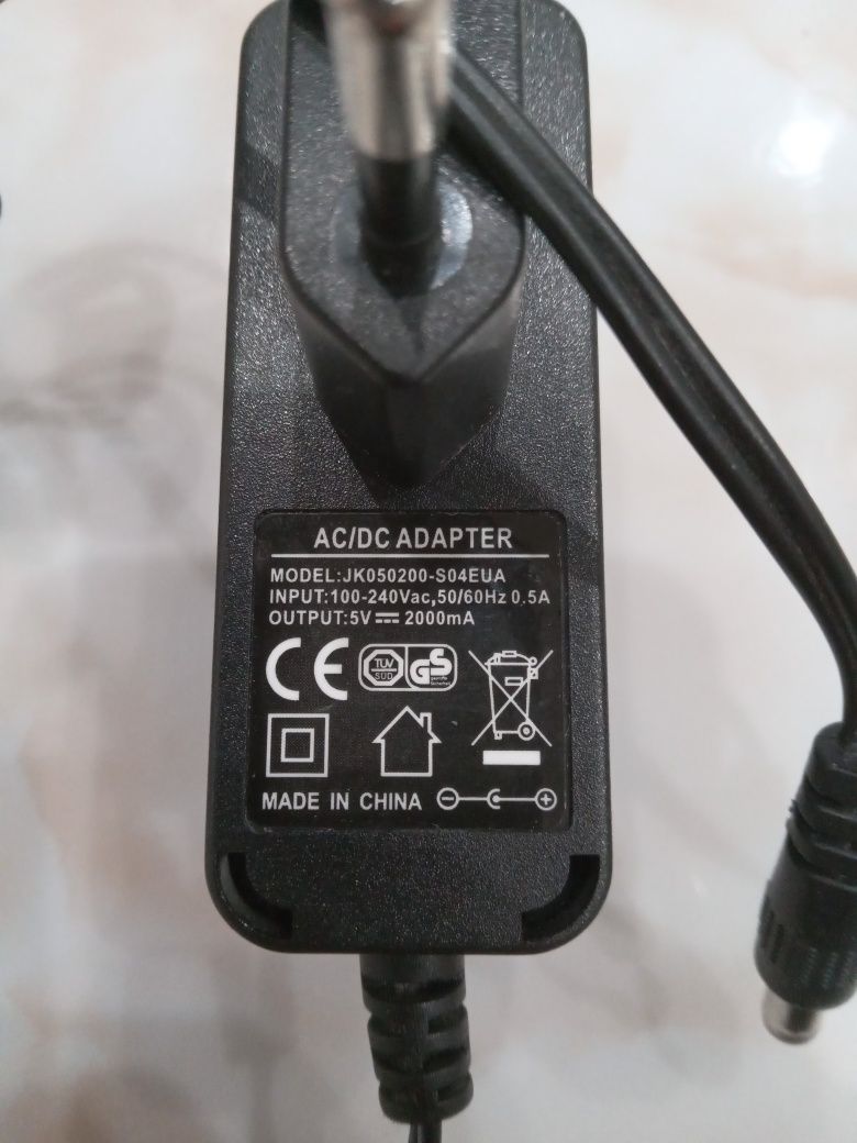 Адаптер  AC/DC   адаптер