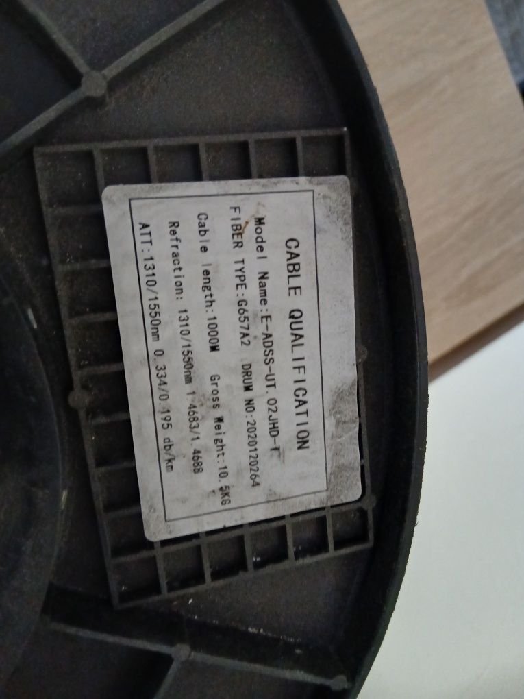 Kabel światłowody na rolce
