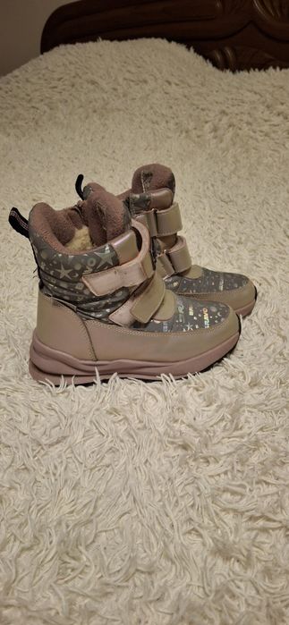 Зимові 32 розмір для дівчинкі ціна 200грн