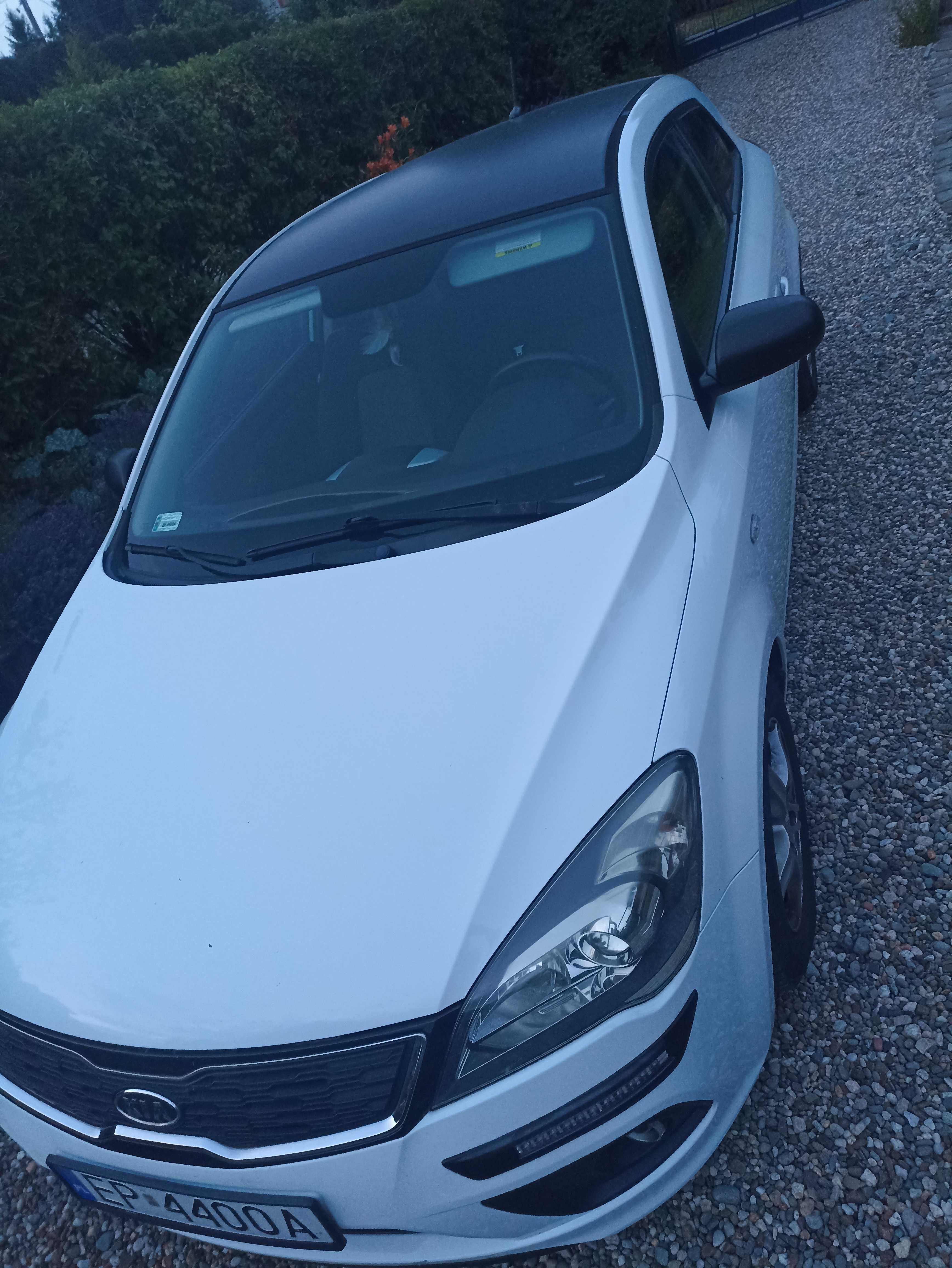 Kia ceed- proceed 1600 poj. ben-gaz
