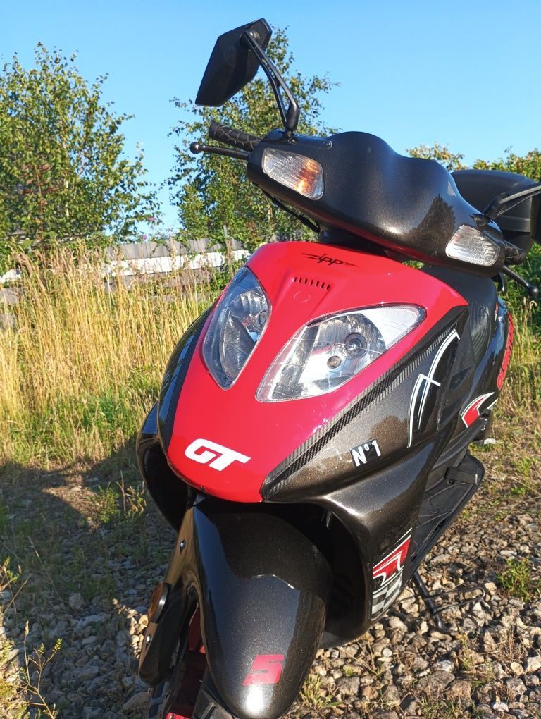 Zipp øuantum50 2T Duży Skuter prawie jak nowy