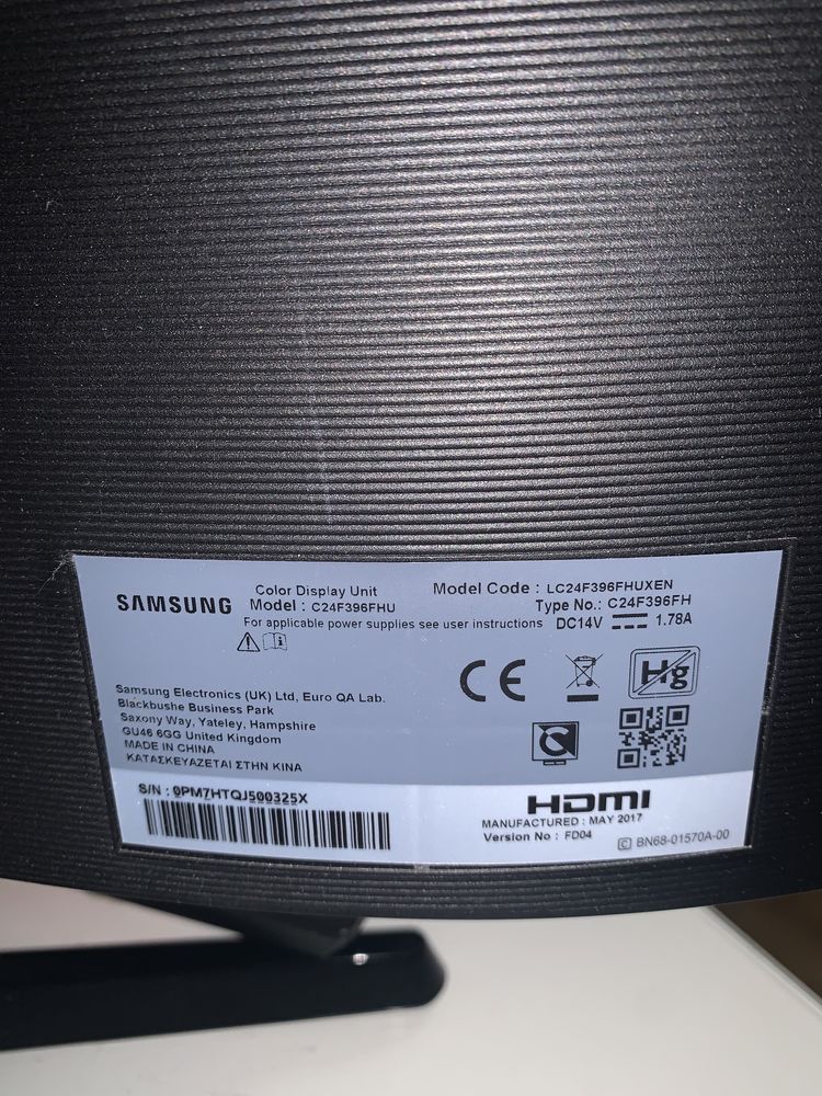 Komputer stacjonarny Lenovo zestaw