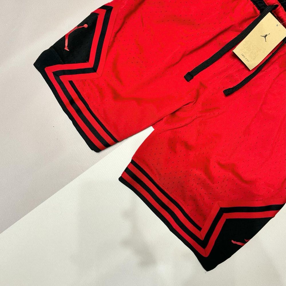 Нові шорти Jordan Dimond Nsw Tech червоні Хл розмір