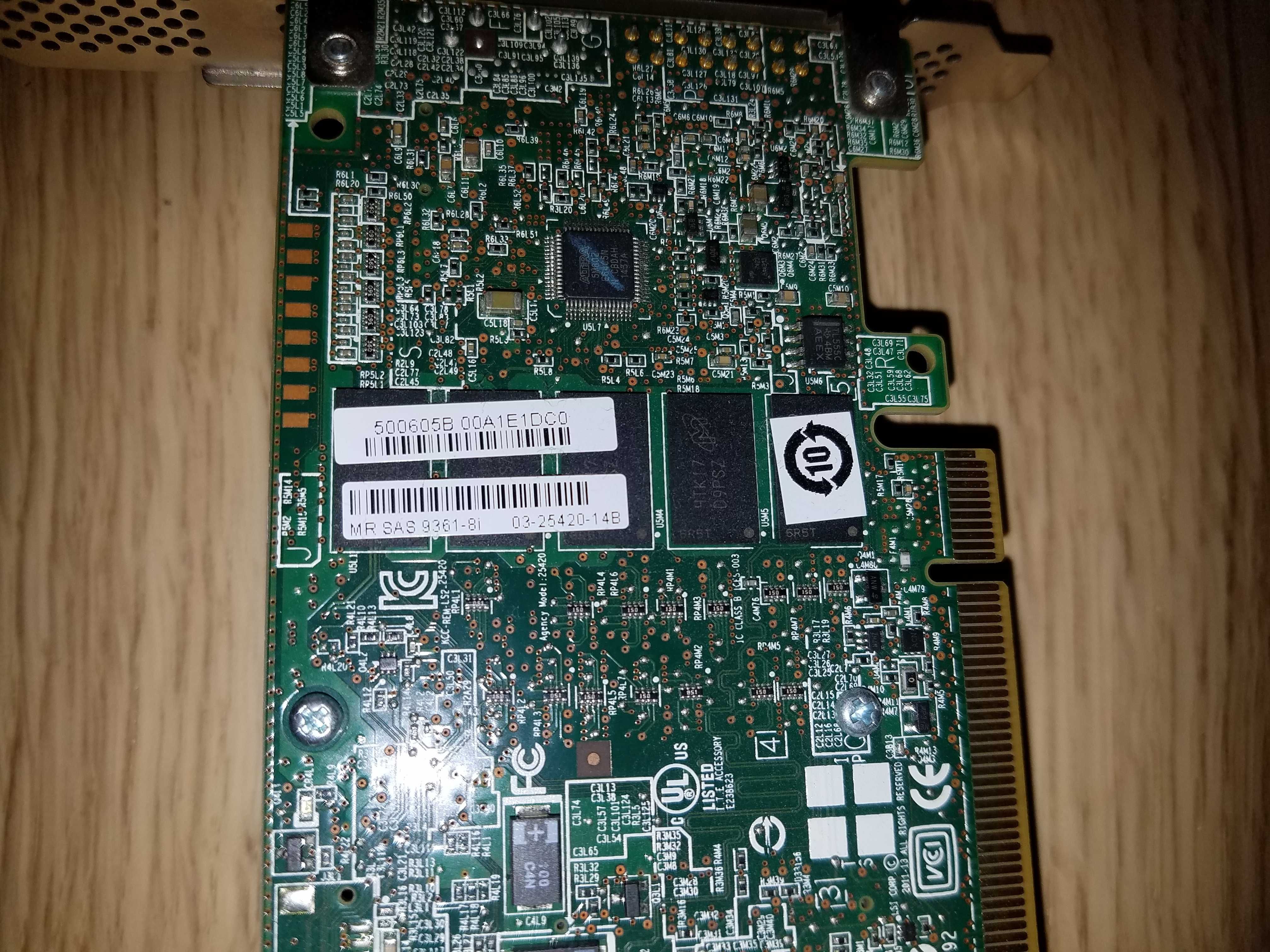 Kontroler LSI MegaRAID 9361-8i MINI SAS SATA RAID PCIe 3.0x8