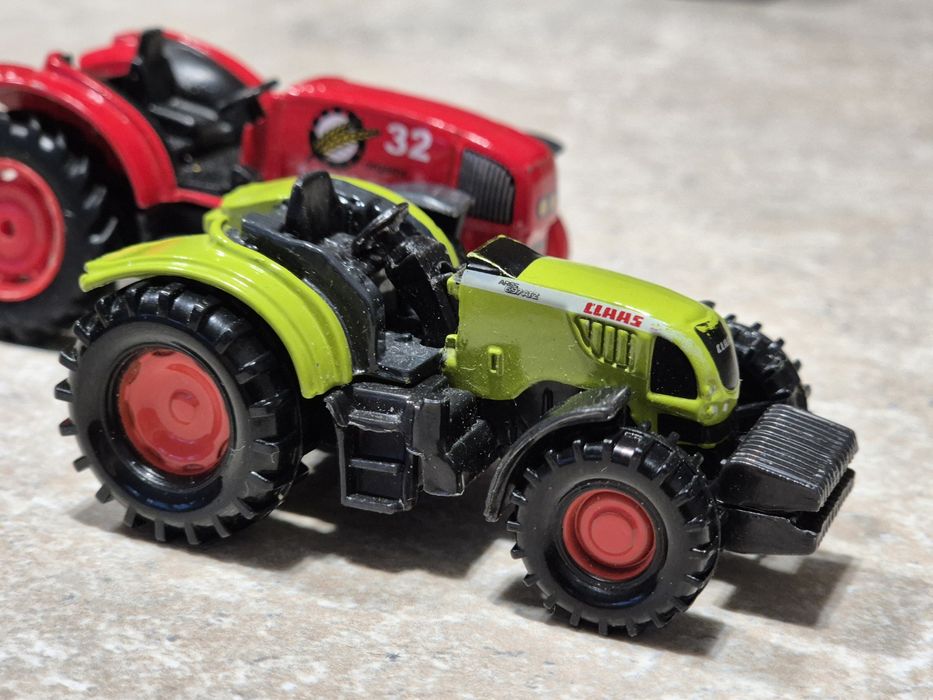Resorak Traktor ciągnik CLASS ares 697atz 2szt tanio kolekcja model
