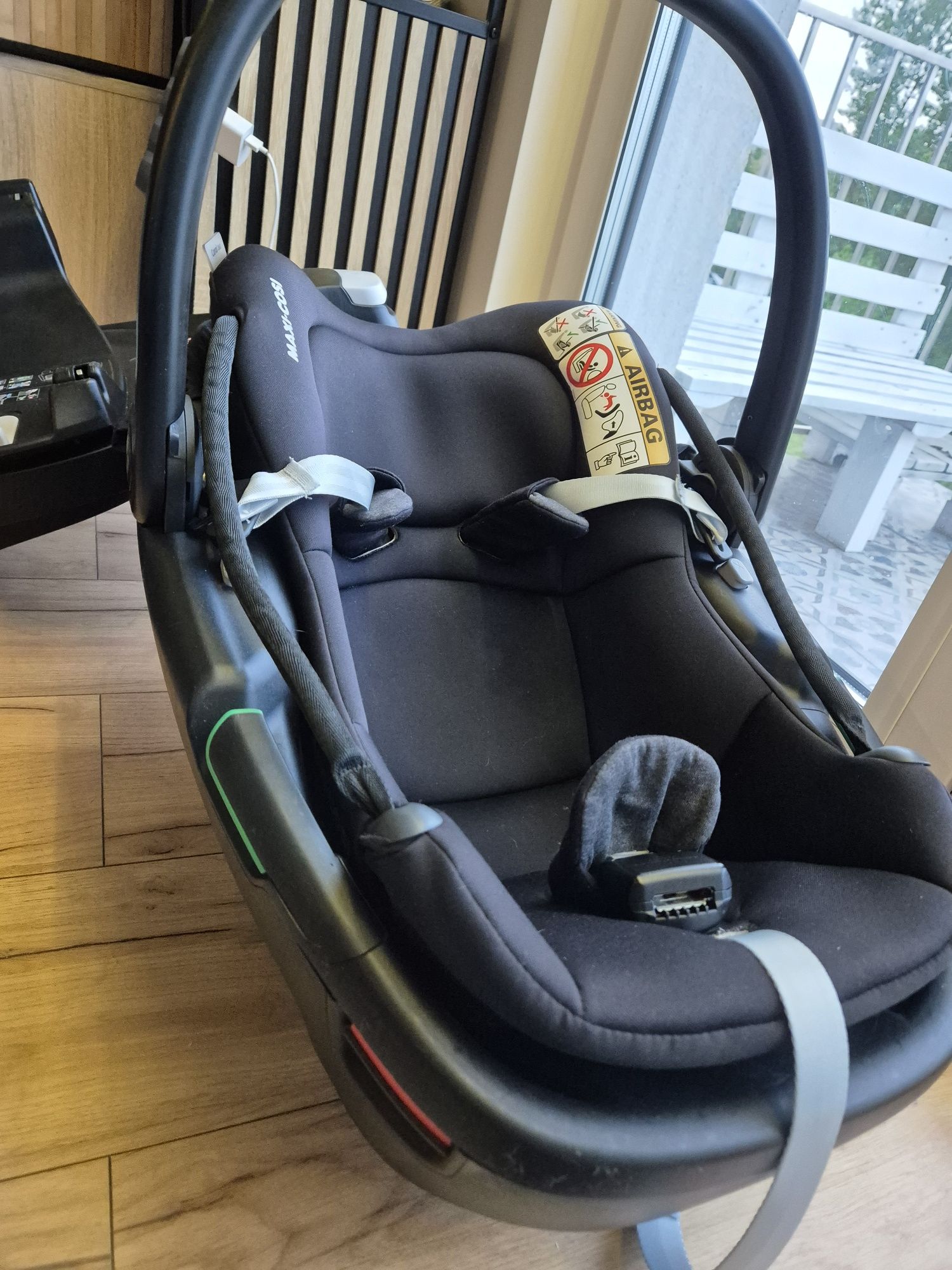 Maxi cosi coral 360 cały zestaw z bazą obrotową