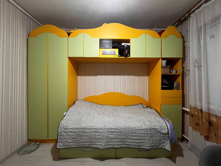 Стінка, ліжко,  шафа + комод