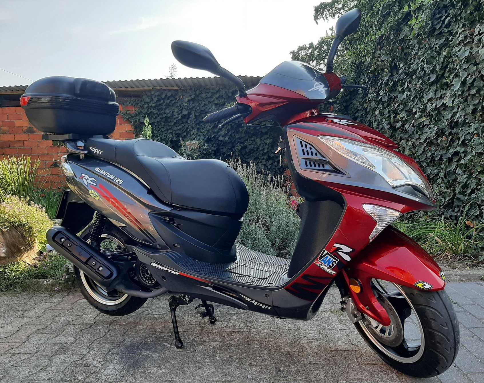 Mega zadbany maxi skuter Zipp Quantum RC 125ccm 2019r 2wł 5662km kufer