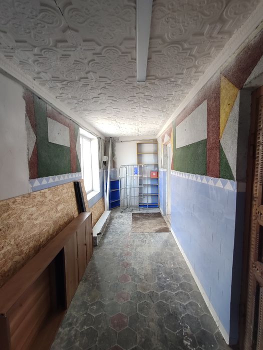 Продам складські приміщення в Білій криниці