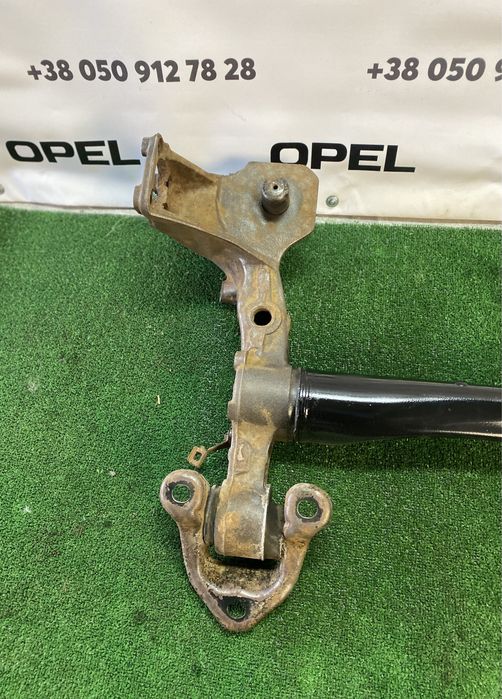 Балка задней подвески балка задня Opel Astra H Zafira B