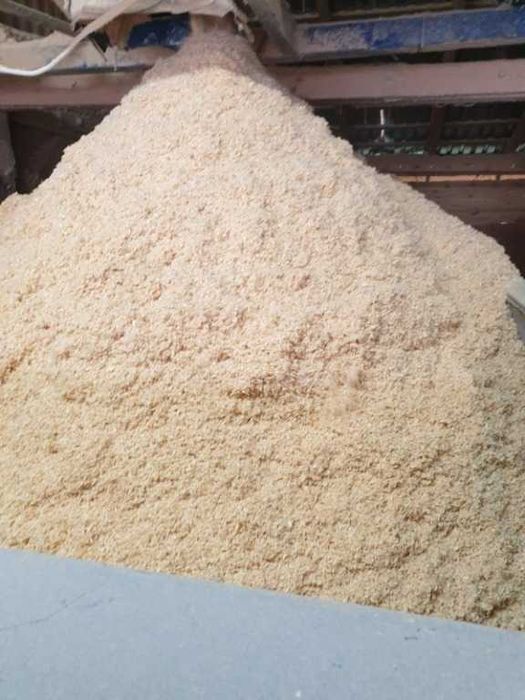 Trociny sosnowe z dowozem  5m 3