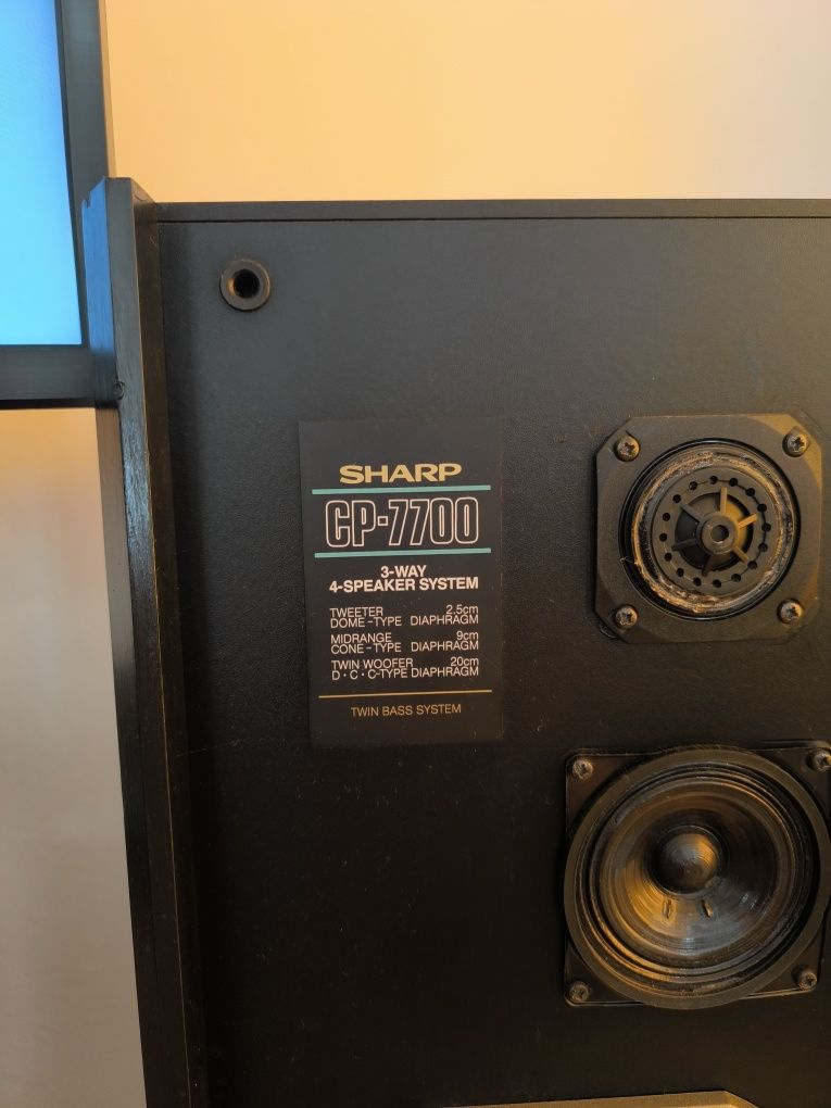 Kolumny Sharp GP7700