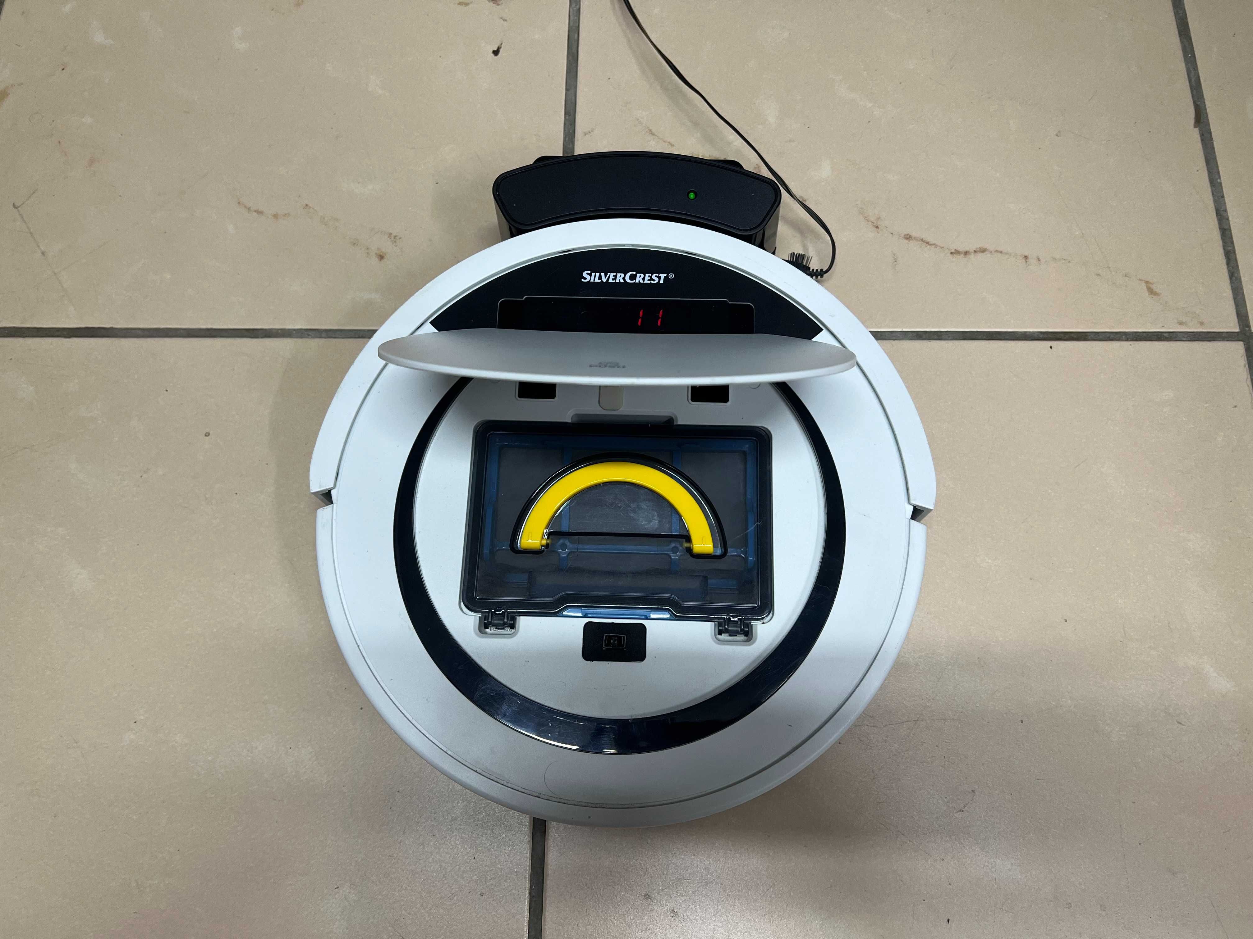 Robot sprzątający SilverCrest  SSR3000A1 nowiutki sprzęt, Super działa