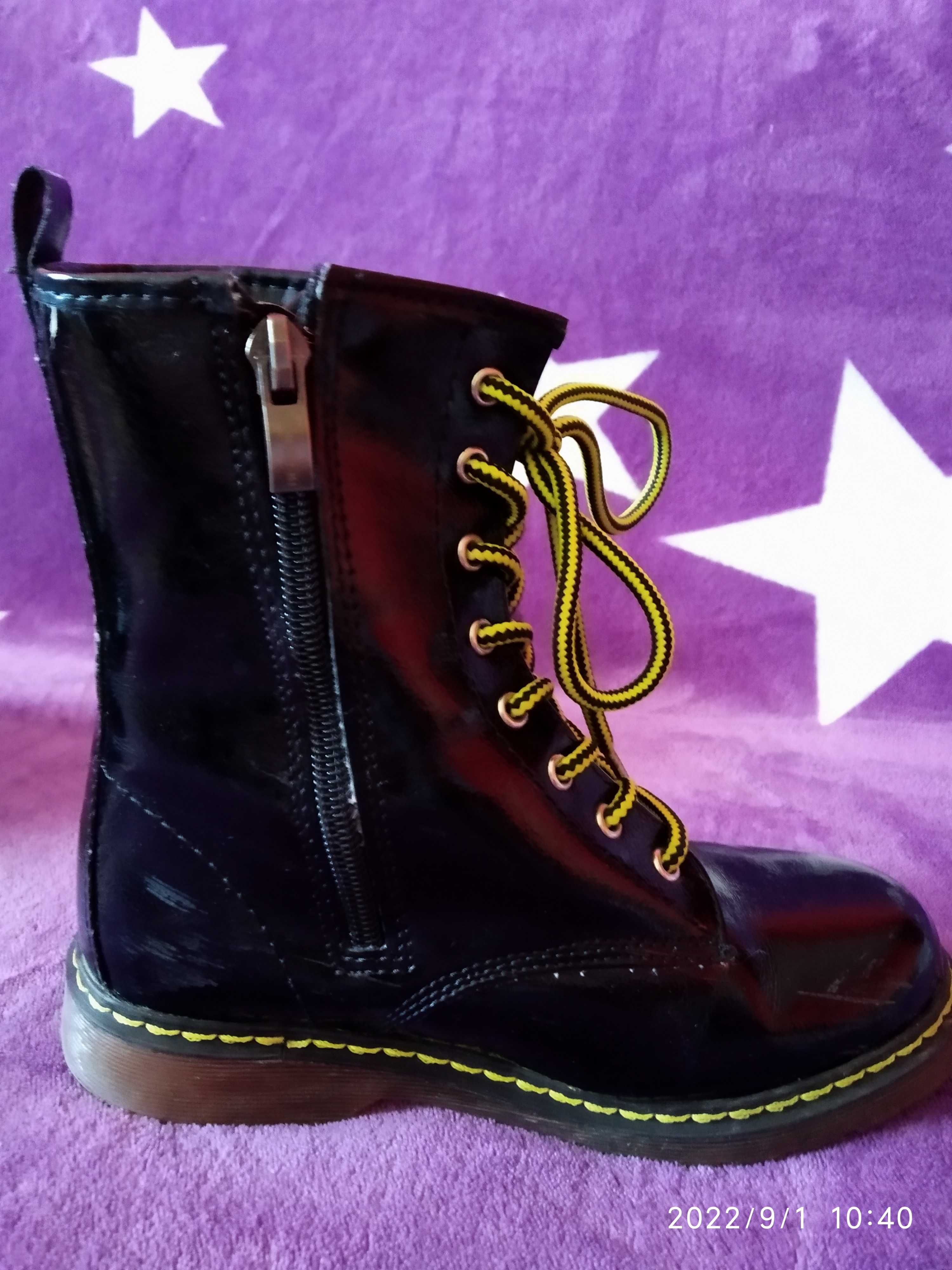 Buty botki czarne Kornecki