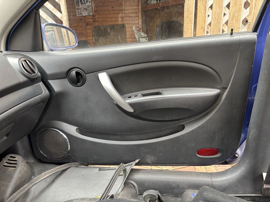 Правая карта двери Шевролет Авео т 255, хэтчбек 3-х дверный