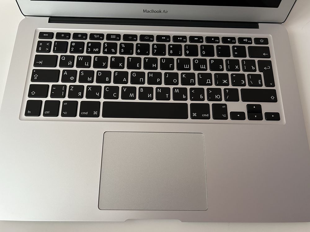 Ноутбук Apple MacBook Air 13 (Early 2015)