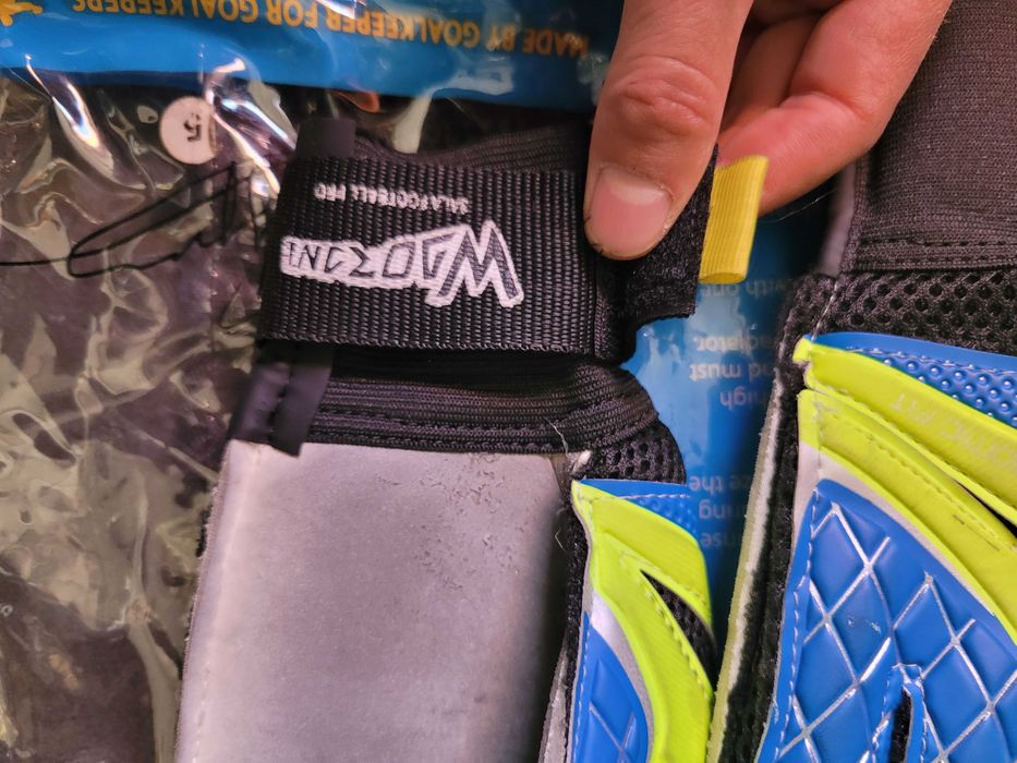 Перчатки вратарские FDSPORT FB-853B-3(5)